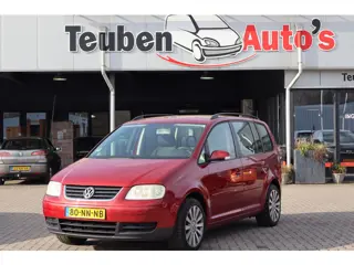 Volkswagen Touran 1.6-16V FSI Trendline NIEUW APK, Airco, Trekhaak, Lichtmetalen wielen, Elektrische