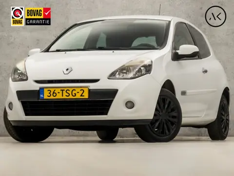 Renault Clio 1.2 Sport (AIRCO, CRUISE, GETINT GLAS, SPORTSTOELEN, ELEK RAMEN, NIEUWSTAAT)