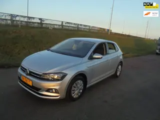 Volkswagen Polo Volkswagen Polo 1.0 TSI benzine Automaat airco pdc 74.000km eerste eigenaar
