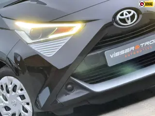 Toyota Aygo 1.0 VVT-i X-Play - Black Sand Pearl - Camera/Carplay - Aygo Aktie x6 v.a. €8.995