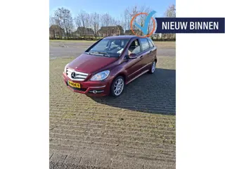 Mercedes-Benz B-Klasse 180 BlueE. Bns Cl. (bj 2010)