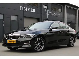 BMW 3-serie 320i High Executive - Leder - Stoelverwarming - Dealer onderhouden - Luxery line 18 Inch