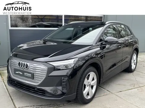 Audi Q4 e-tron 35 Edition 55 kWh Stoelverwarming Navigatie 19" LMV Trekhaak Elektrische klep Audi So