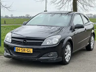Opel Astra GTC 1.6 Executive rijd perfect * NAP *