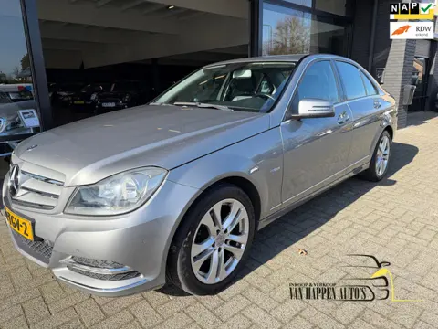 Mercedes-Benz C-klasse 180 Avantgarde / 141106 KM