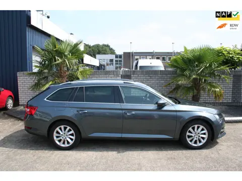 Skoda Superb Combi 1.4 TSI iV Business Edition Plus hybride