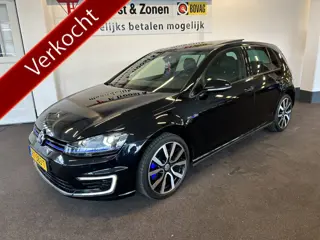 Volkswagen Golf 1.4 TSI GTE 204PK | Panoramadak | Lederen bekleding | Adaptieve cruise control | Key