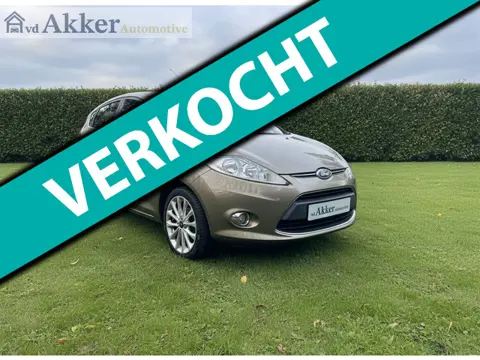 Ford Fiesta 1.25 Trend I Nwe APK I Trekhaak I Stoel vw I Voorruit vw I ACC I Zeer netjes!