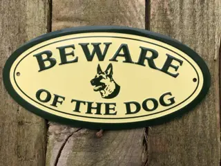 Deurbord hier waak ik , deurbord , hondenbord