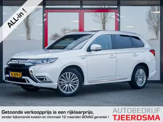 Mitsubishi Outlander 2.4 PHEV Instyle | 1e Eigenaar | Trekhaak | Schuif/ Kantel Pano Dak | Rockford 
