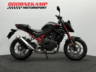 Honda CB 750 HORNET (bj 2023)