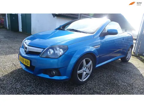 Opel Tigra TwinTop 1.4-16V Cosmo