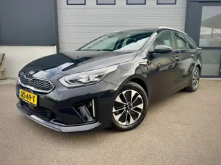 Kia CEED / PHEV / Apple Carplay / Adapt Cruise