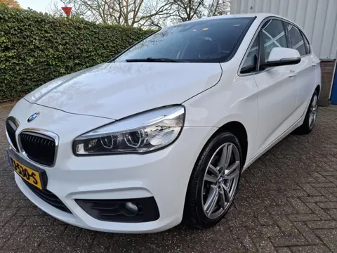 BMW 2 Serie Active Tourer 218i CLIMAT/CRUISE/NAVI/LED/TREKHAAK/PDC.A/LED 136PK