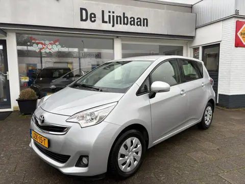 Toyota Verso-S 1.3 VVT-i Dynamic