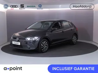 Volkswagen Polo 1.0 TSI Life 95 PK | Navigatie via app | Parkeersensoren voor en achter | LM velgen 