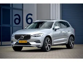 Volvo XC60 2.0 T8 Twin Engine AWD Inscription / Pano / Leder / 21 Inch / Trekhaak