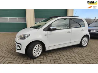 Volkswagen Up! 1.0 White up, cruise panodak, lederen bekleding 1e eigenaar