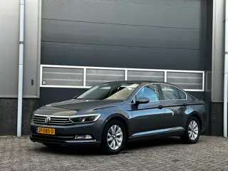 Volkswagen Passat 1.4 TSI Connected Series bj.2016 Navi|Pdc|Led|Nap.