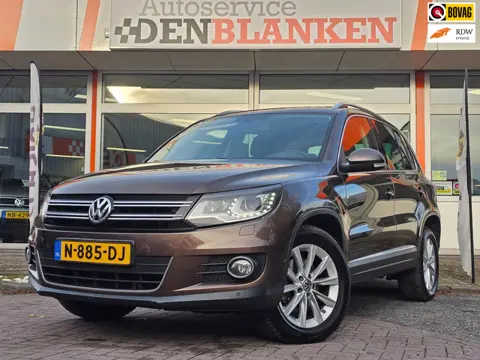 Volkswagen Tiguan 2.0 TSI Sport&Style 4Motion Automaat BJ.2012 / Panodak / Pdc / Airco ECC / 17"Lmv 