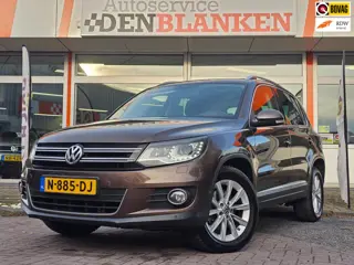 Volkswagen Tiguan 2.0 TSI Sport&Style 4Motion Automaat BJ.2012 / Panodak / Pdc / Airco ECC / 17"Lmv 