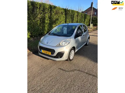 Peugeot 107 1.0 Access Accent