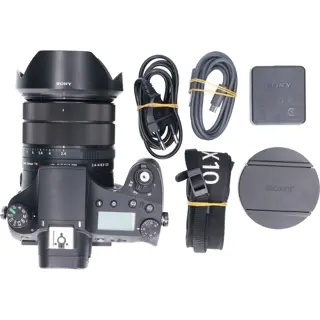 Tweedehands Sony DSC-RX10 III CM6059