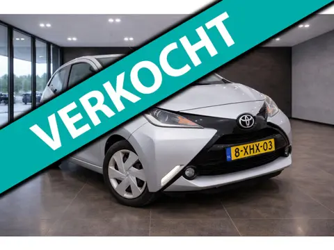 Toyota Aygo 1.0 VVT-i x-play / 5 drs