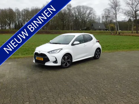 Toyota Yaris 1.5 Hybrid 115 Dynamic ACC, PDC, CAMERA, CARPLAY