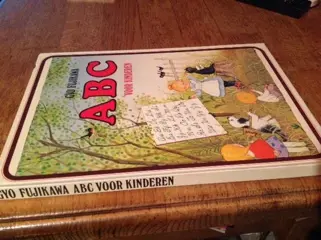 Lea Smulders - ill. Go Fujikawa