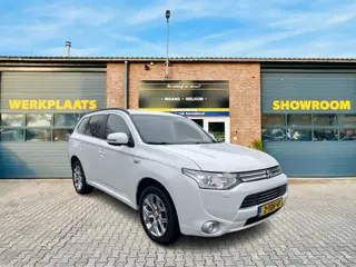 Mitsubishi Outlander 2.0 PHEV *Xenon*Parelmoer*NL-Auto*