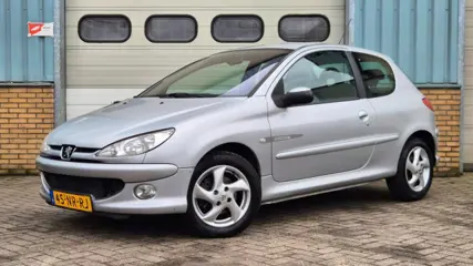 PEUGEOT 206 1.4-16V QUIKSILVER
