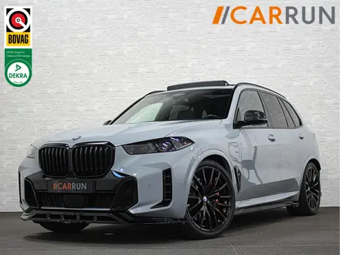 BMW X5 50e M-Sport Pro | M-Stoelen | Carbon | Achterasbesturing | ACC | Panorama | 360 Camera | Soft