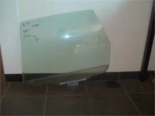 Volvo 440 5 drs 1988-1996 Portierraam links achter