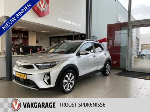 Kia Stonic 1.0 T-GDi MHEV DynamicPlusLine,Navigatie,Achteruitrijcamera,Spraakbediening,Keyless,Clima