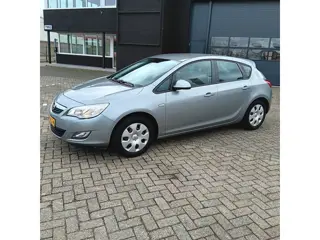 Opel Astra 1.4 Turbo Edition