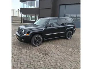 Jeep Patriot 2.4 Limited 4x4 Automaat
