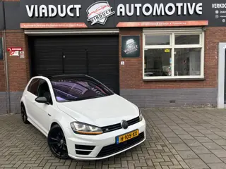 Volkswagen Golf 2.0 TSI R 4Motion Pano Keyless
