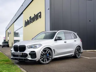 BMW X5 xDrive45e High Executive | M-sport | Hifi Sound | Schuif-/kantel Pano | Spoiler pakket! | Sof