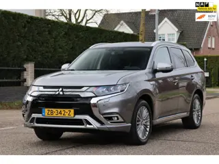 Mitsubishi Outlander 2.4 PHEV Intense+ | NAVI | CLIMA | CRUISE | DAKRAAM | CAMERA | LED | MOOIE GOED