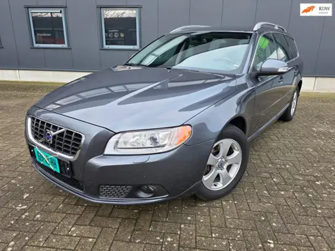 Volvo V70 2.5T Summum, 138dkm! Netto € 12.750 ex btw.