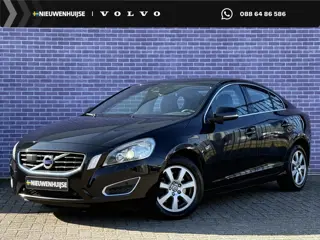 Volvo S60 1.6 T4 Summum | Adaptieve Cruise Control | Parkeersensoren V+A | Blis | High Performance A