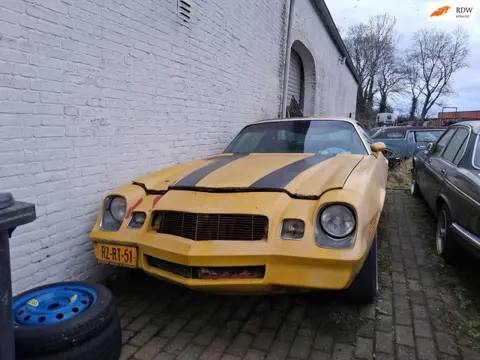 Chevrolet Camaro v8