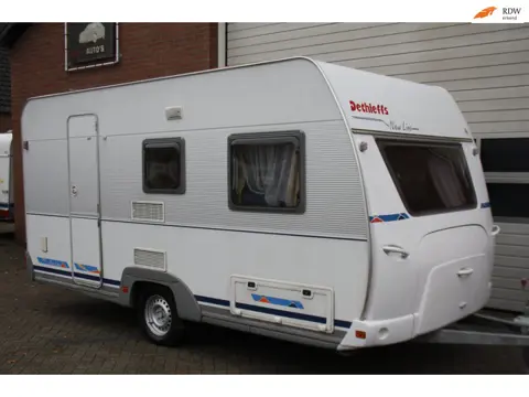 Dethleffs EF2 New Line, Garantie, Midden Keuken, Voortent, 4 Persoons, Kachel, Toilet.