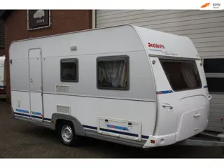 Dethleffs EF2 New Line, Garantie, Midden Keuken, Voortent, 4 Persoons, Kachel, Toilet.