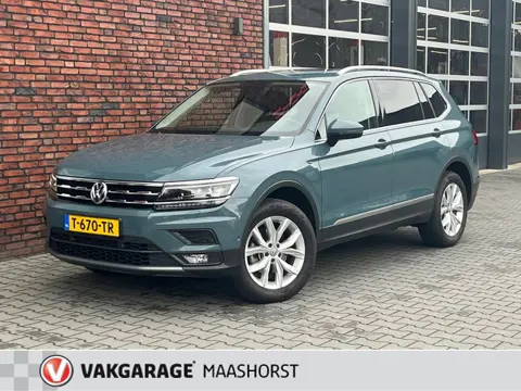 Volkswagen TIGUAN 7 Pers. AchteruitrijCamera/PDC/LED/Keyless/Clima/Airco/Cruise/AppConnect/PanoramaD