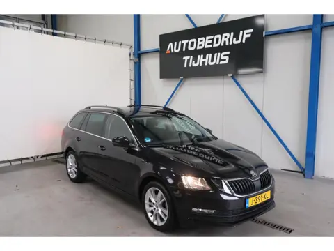 Skoda Octavia Combi 1.0 TSI Greentech Business Edition - N.A.P. Airco, Cruise, PDC, Navi, Trekhaak.