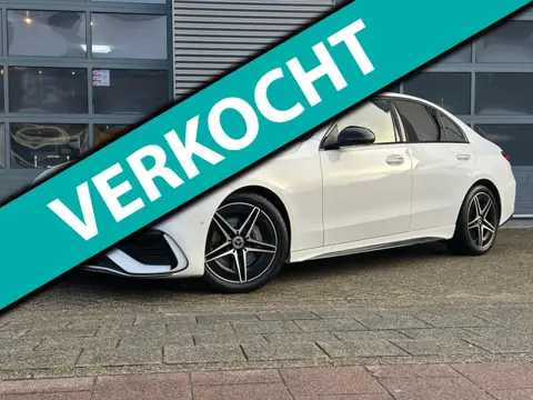 Mercedes-Benz C-klasse 300 4MATIC AMG Line | 360 Camera | Leder | VOL OPTIES