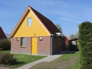 Vrijstaand vakantiehuis aan de Waddenzee en natuurgebied Utopia