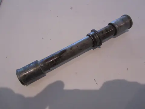 Axle front Kawasaki ZZR 1200 2002 - 2005